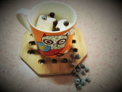 Leche Caliente con Chispas de Chocolate Negro y Malvaviscos