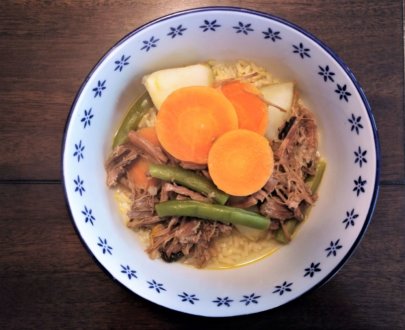 Estofado de Carne Deshilachada con Papas, Zanahoria y Vainicas